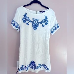 SIZE M LULUs SHIFT DRESS WITH EMBROIDERED EMBELLISHMENTS